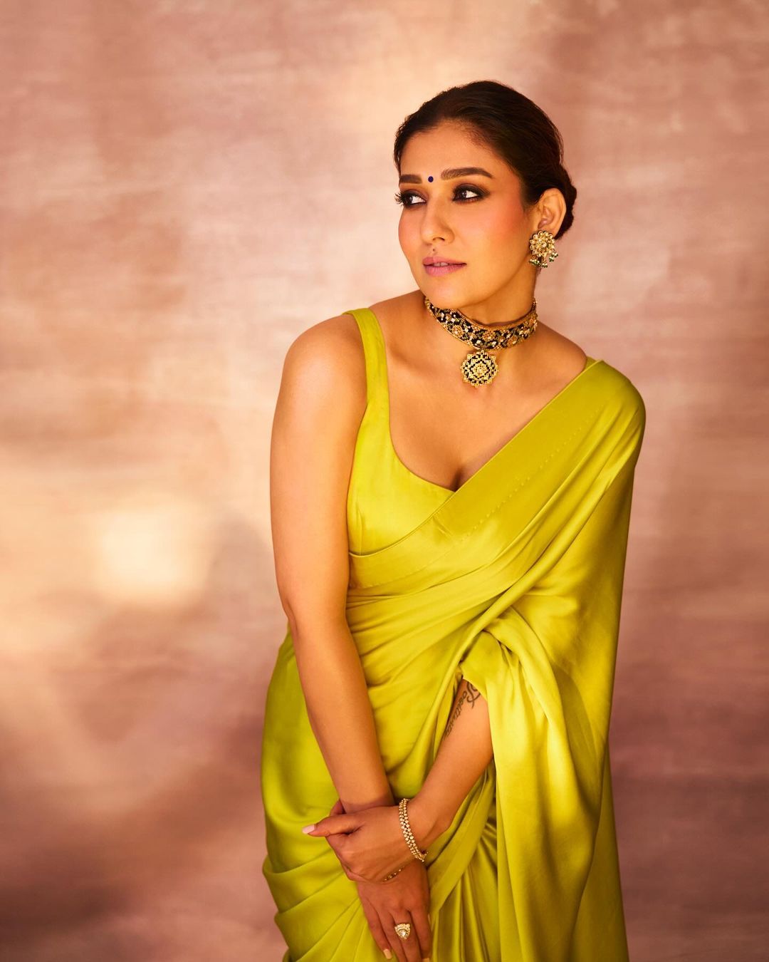 South Indian Actress Nayanthara in Green Saree3